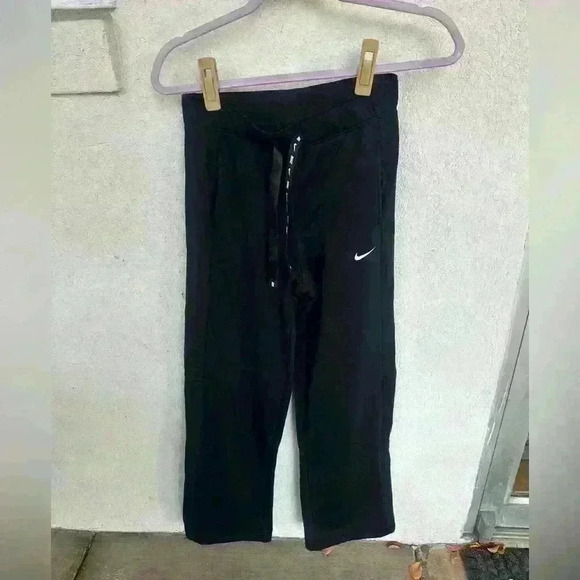 Nike athletic exercise pants. Fleece lined. Super warm. Size XS. - Picture 4 of 4
